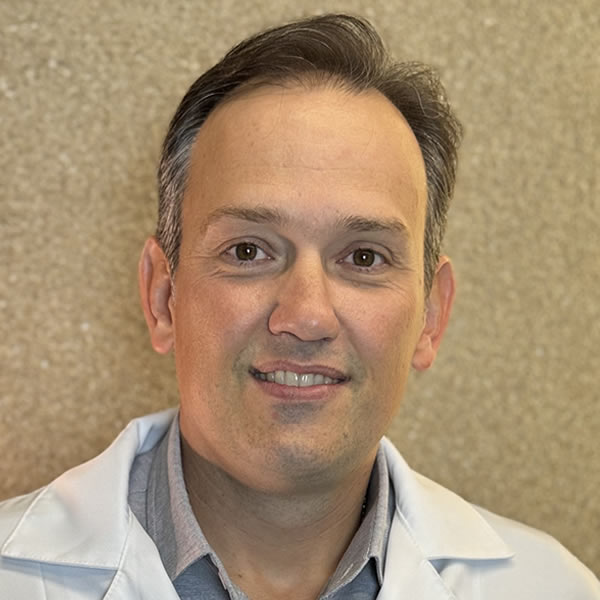 Dr. Fernando Marques